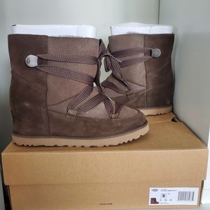 Ugg Classic Femme Lace Up Boots Women's size 8